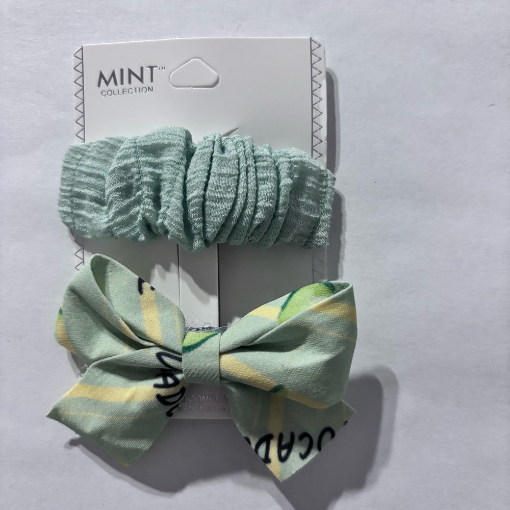 Mint green  and Multicolor Hair Accessories Set